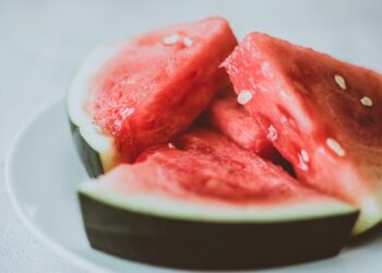 sliced watermelon on plate