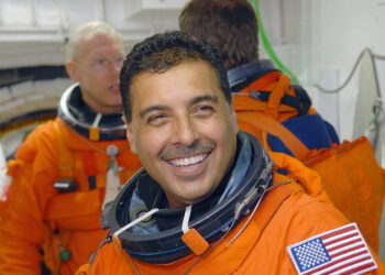 La NASA apoya una película sobre el astronauta José Hernández