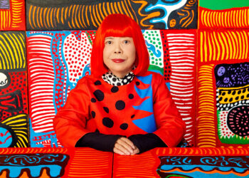 Yayoi Kusama: explorando la identidad en un mundo saturado de estímulos visuales