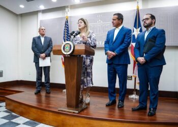 Buscan a más de 1,600 cuidadores para asistir a adultos mayores