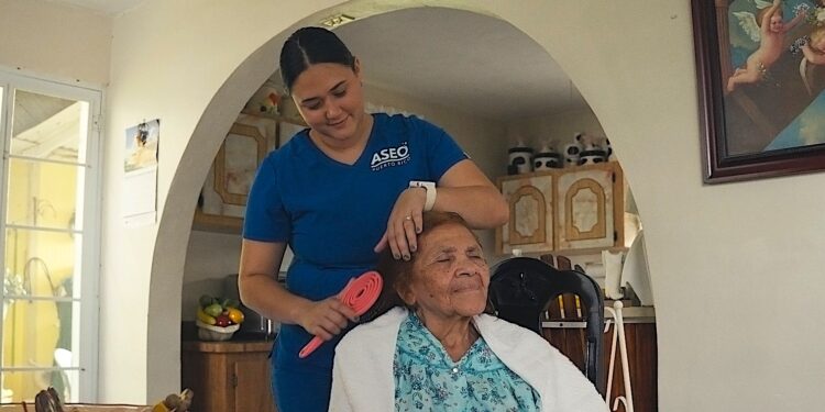 Crean empresa para brindar servicios de cuidado a pacientes con movilidad limitada 
