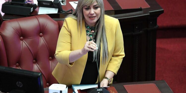 Crean Task Force para atender abandono de adultos mayores 