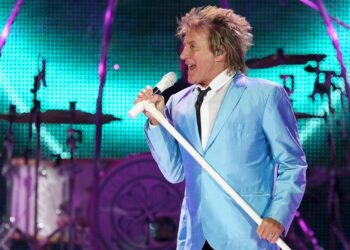 Rod Stewart celebra sus 80 años en un lujoso yate en el Caribe