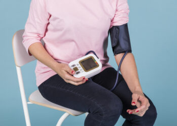 Cómo autocontrolar la presión arterial sin cometer errores