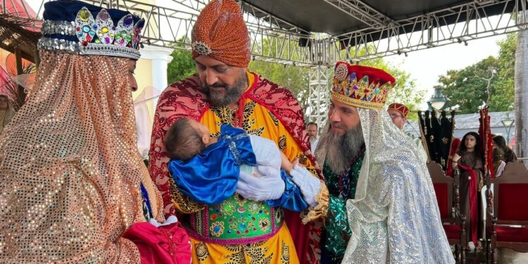 Sigue la ruta de los Reyes Magos para que no muera la tradición