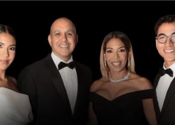 Familia de Alex Delgado invita a expresar el amor a tiempo