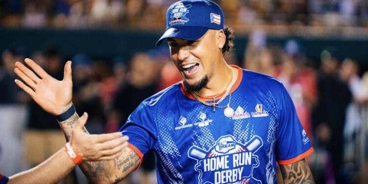 Javy Baez anuncia torneo de golf para apoyar comunidades en necesidad