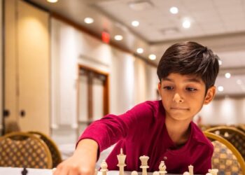 Niño humacaeño hace historia en el ajedrez internacional