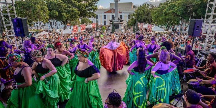 Fotos: revive la alegría de las Fiestas de la Calle San Sebastián