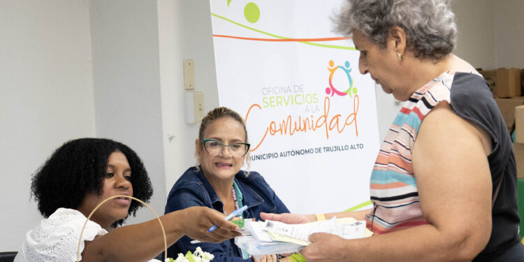 Disponible ayuda para pago de agua y luz de adultos mayores residentes en Trujillo Alto