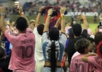 Euforia por Messi invade el Juan Ramón Loubriel