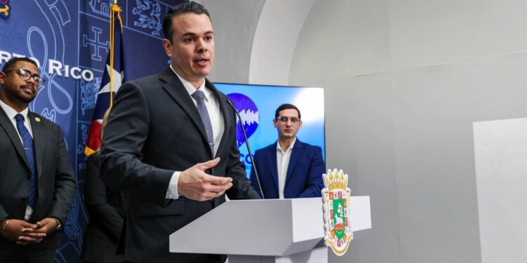 Lanzan campaña “Consumidor Consciente, Consumidor Seguro” para prevenir fraudes contra adultos mayores