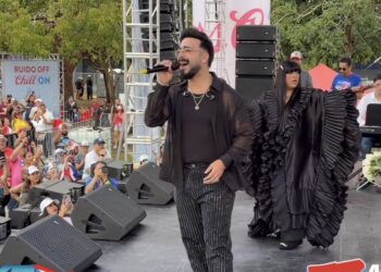 Hoy se bailó salsa bajo la lluvia