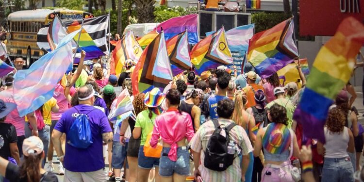 Fortalecen su plan para enfrentar los retos que impactan a la comunidad LGBT+