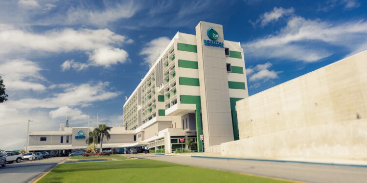 Hospital Menonita Guayama es reconocido por su atención de excelencia a los adultos mayores