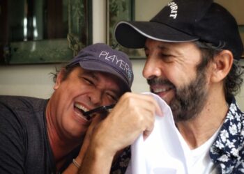 Carlos Vives y Juan Luis Guerra gozan su travesía “Buscando el Mar”