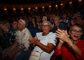 Alegre inicio del Mes del Adulto Mayor en San Juan