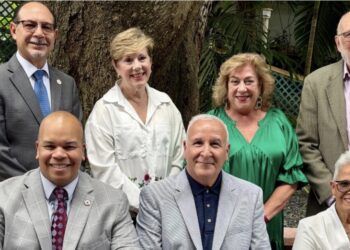 Universidad Albizu y AARP se unen para fortalecer el envejecimiento saludable