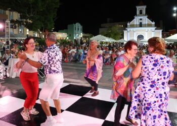 Llégale hoy a “Noches de Galería” en Carolina