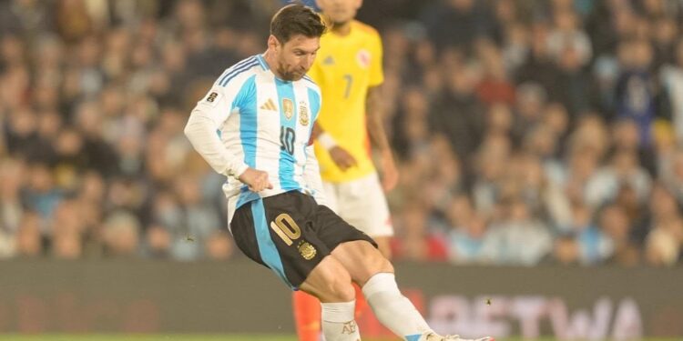 Ser zurdo tiene mucho valor en el fútbol… ¿Sabes por qué?