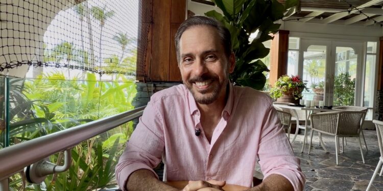 Jorge Castro le saca el jugo a la vida