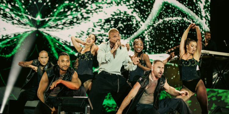 Ricky Martin regresará a casa con nuevo disco y espectáculo