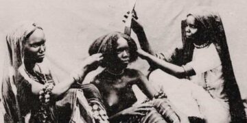 Humacao exhibe “El Peine Afro: una historia de identidad y resistencia”