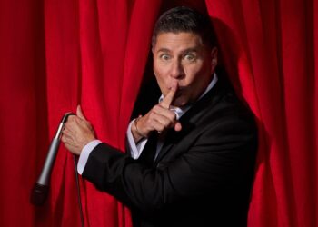 Abren nuevas funciones de “El Late Night con Raymond Arrieta” 