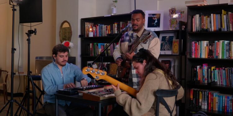 “La Maroma” propone unir generaciones a través de la música