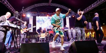 Música, risas y arroz con pollo para saborearse el fin de semana