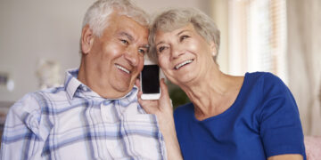 ¿Es posible cuidar a tus padres a distancia?