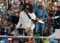 Draco Rosa lleva sus historias al “Tiny Desk”